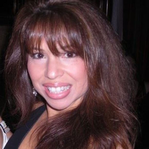 Meet your Posher, Leslie - Picture 1 of 1